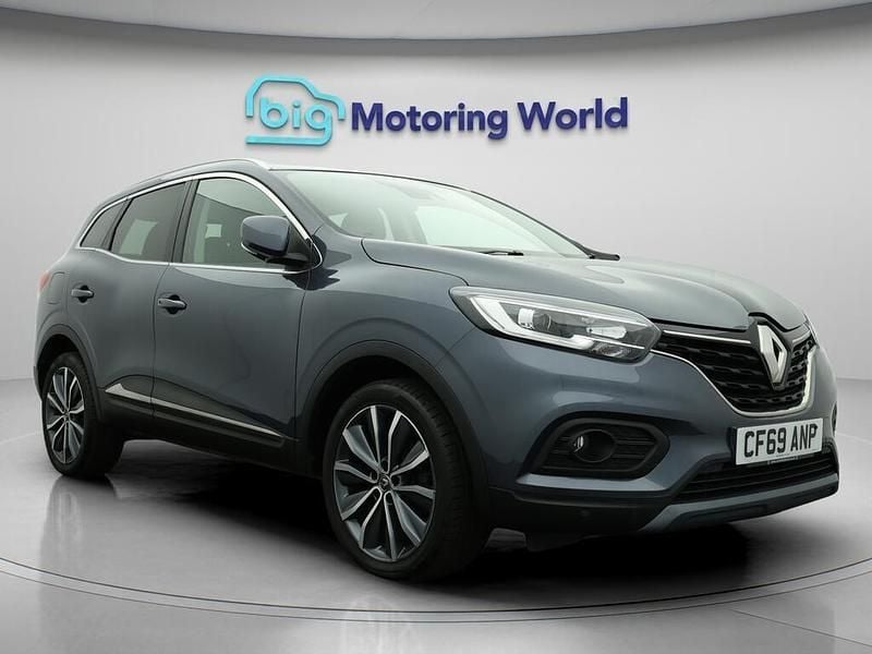Grey Used 2020 Renault Kadjar Iconic SUV | £10,300 (Fair price) - Image 1/4