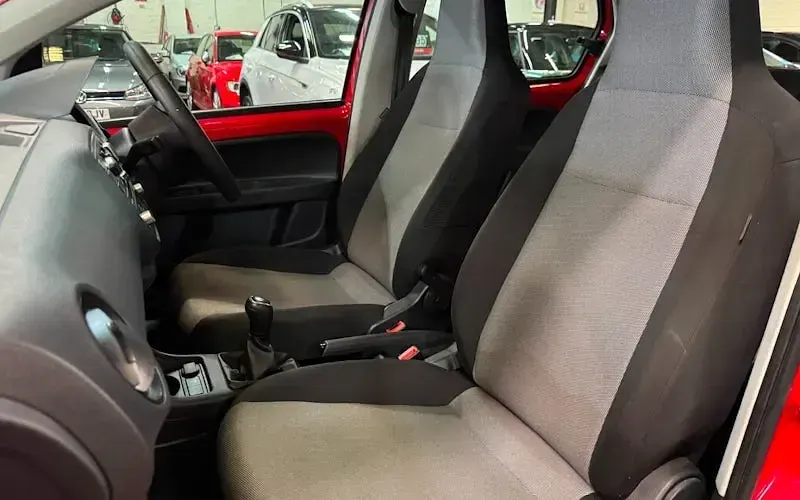 Used Skoda Citigo SE 60 HP (44 kW) 2014 Red Hatchback