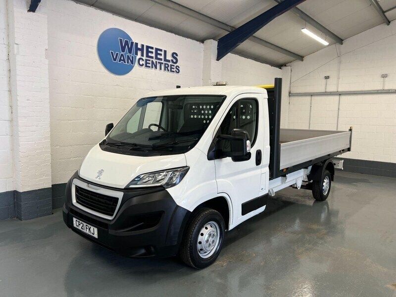 White Used 2021 Peugeot Boxer Business-Line Van | £19,990 (Expensive) - Image 1/4