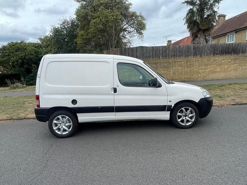 Used Citroën Berlingo 2007 White MPV