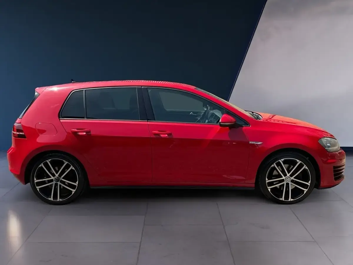 Used VW Golf VII GTD 2014 Red Hatchback