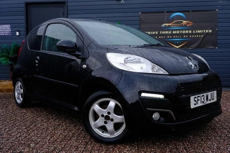 Used Peugeot 107 Allure 68 HP (50 kW) 2013 Black Hatchback