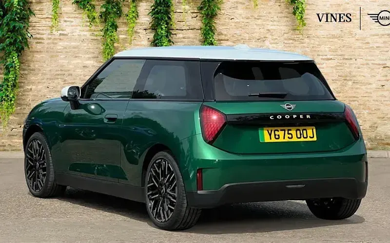 New Mini Cooper Exclusive 135 kW (184 HP) 2026 Hatchback