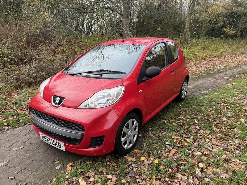 Red Used 2011 Peugeot 107 Hatchback | £1,995 (Fair price) - Image 1/4