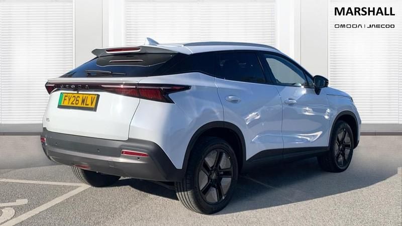 New Omoda 5 155 kW (211 HP) 2026 Metallic  selenite white SUV