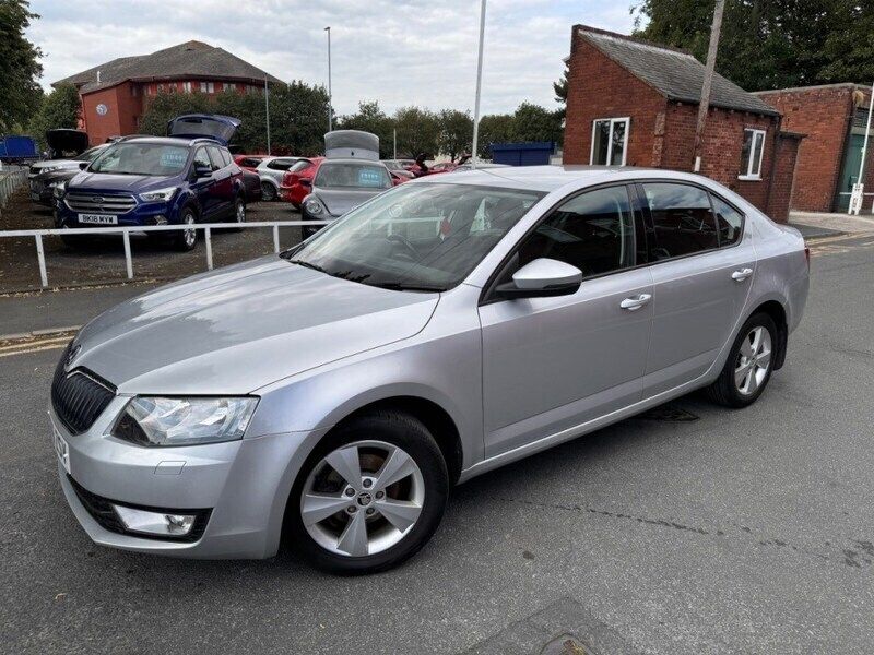Silver Used 2016 Skoda Octavia SE L Hatchback | £6,490 (Expensive) - Image 1/3