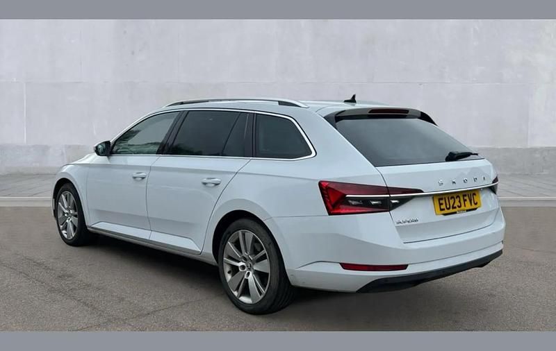 Used Skoda Superb SE L 150 HP (110 kW) 2023 White Estate