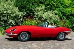 Used Jaguar E-Type 269 HP (197 kW) 1961 Others Cabriolet