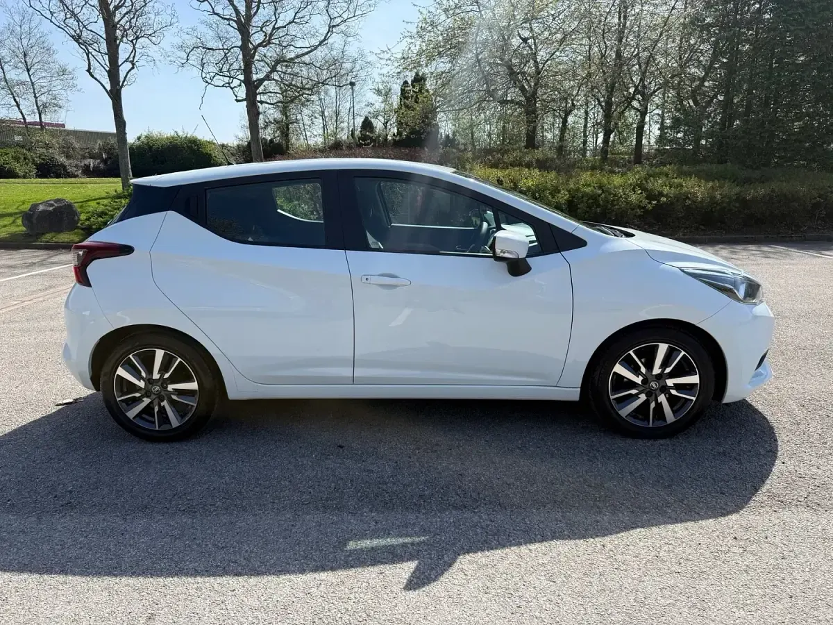 Usado Nissan Micra Acenta 71 HP (52 kW) 2017 Branco Citadino
