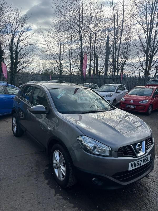 Used Nissan Qashqai Acenta 110 HP (80 kW) 2013 Grey SUV