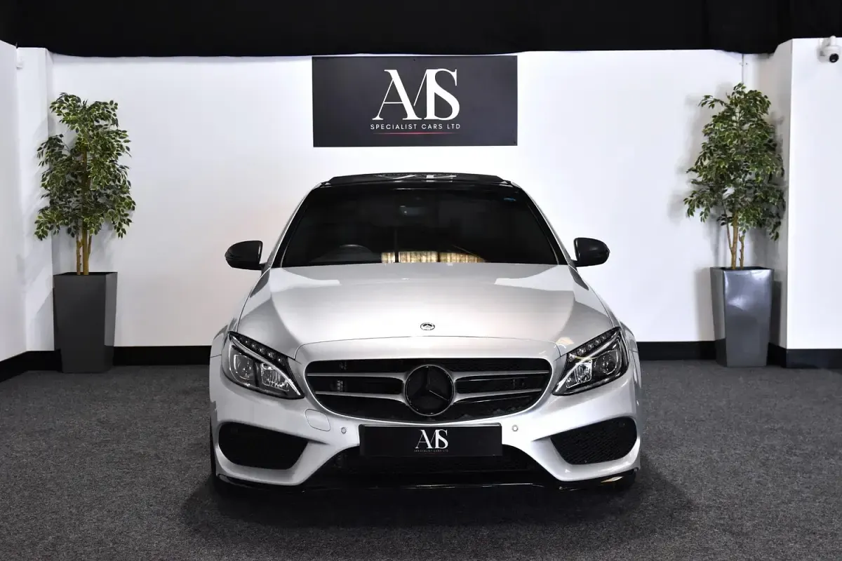 Używany Mercedes C220 Edition 170 KM (125 kW) 2023 Srebrny Sedan/Limuzyna