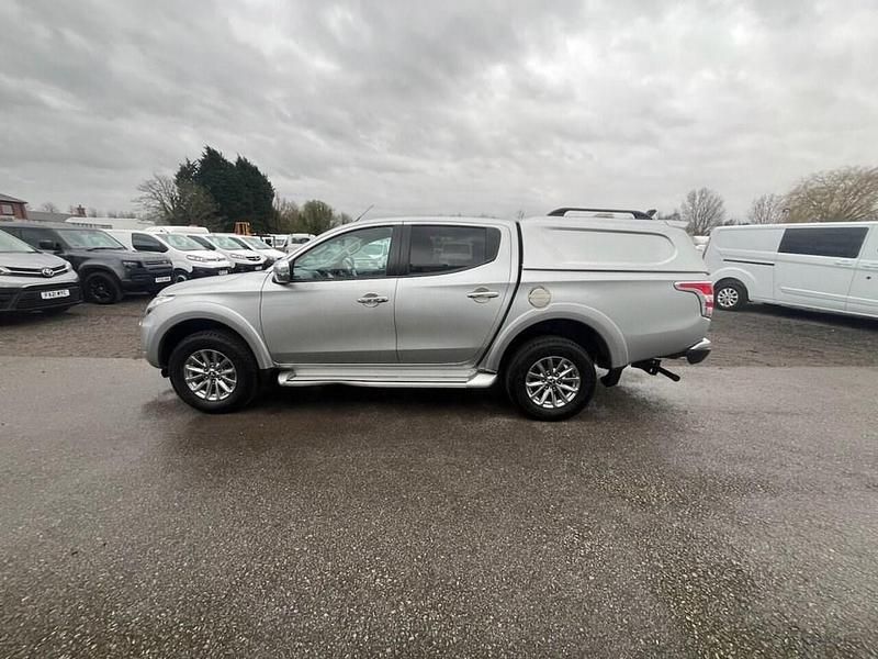 Used Mitsubishi L200 178 HP (130 kW) 2019 Silver Pickup