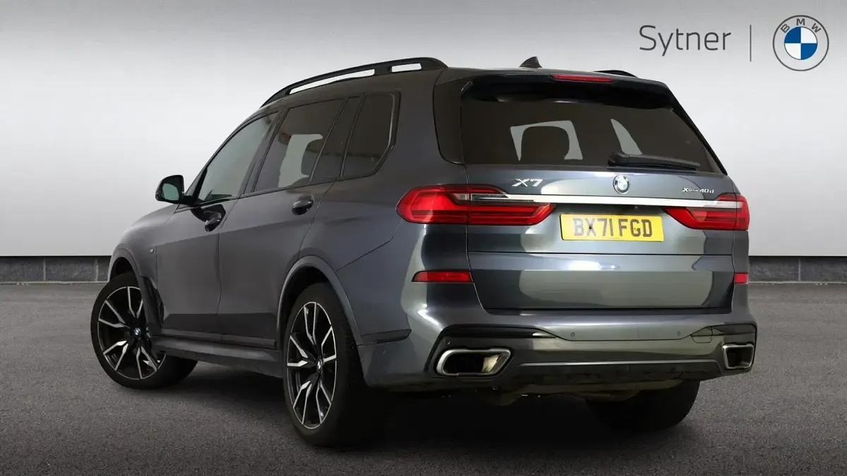 Usado BMW X7 M Sport 340 HP (250 kW) 2021 Cinzento SUV