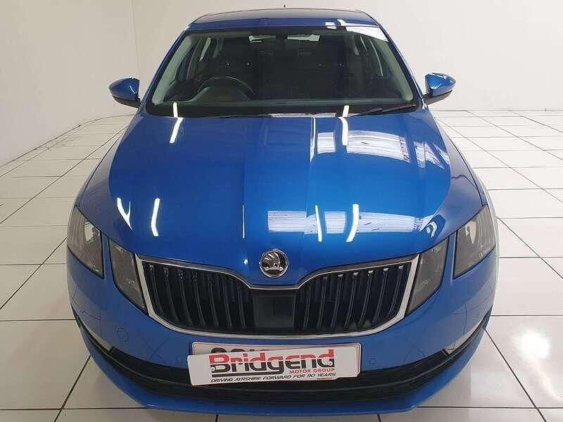 Used Skoda Octavia SE Technology 116 HP (85 kW) 2019 Blue Hatchback