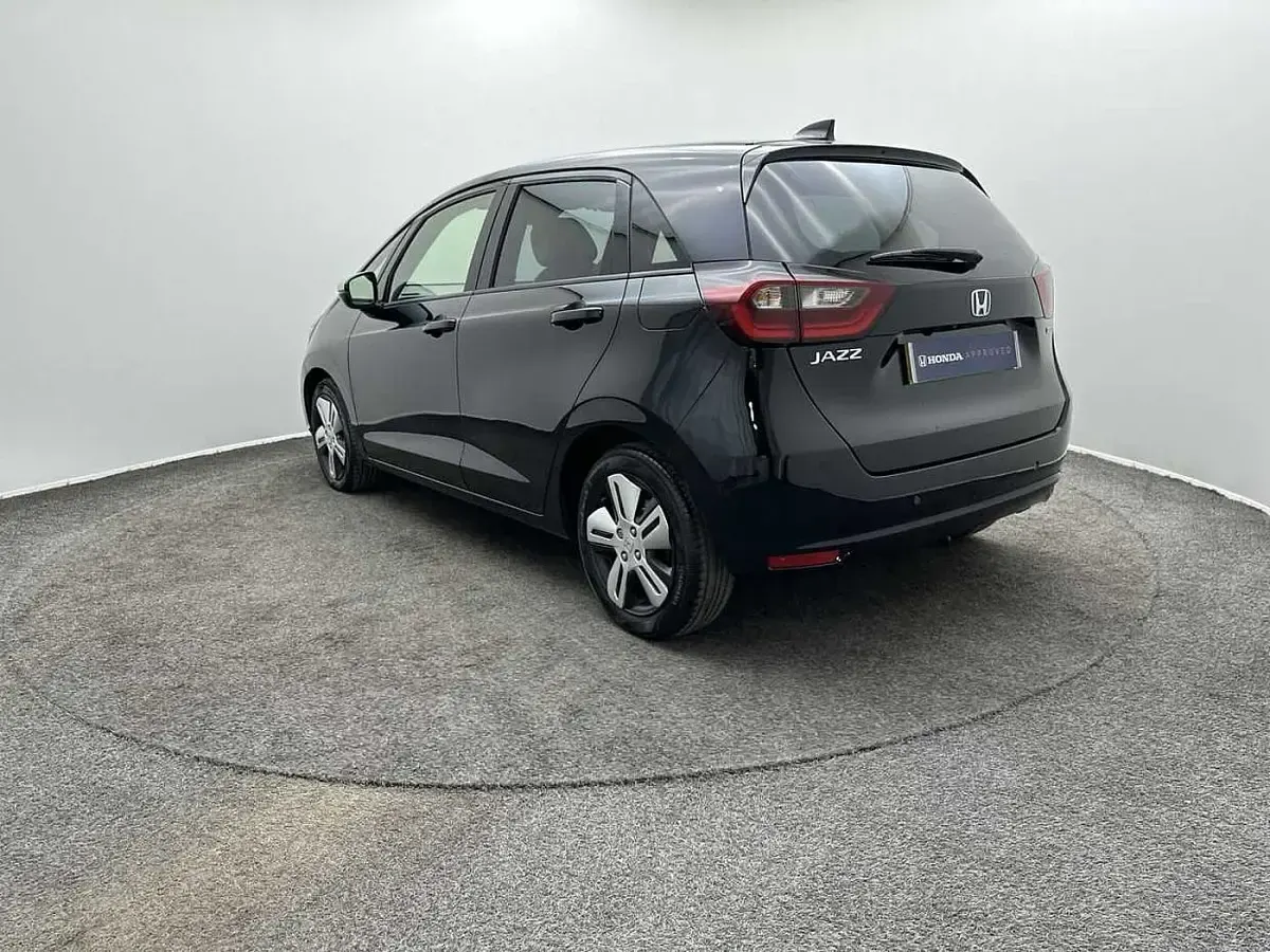 Used Honda Jazz Hybrid 109 HP (80 kW) 2022 Crystal black Hatchback