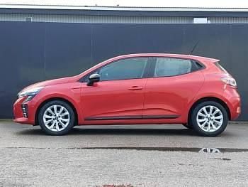 Usado Renault Clio V Evolution 90 HP (66 kW) 2024 Vermelho Citadino