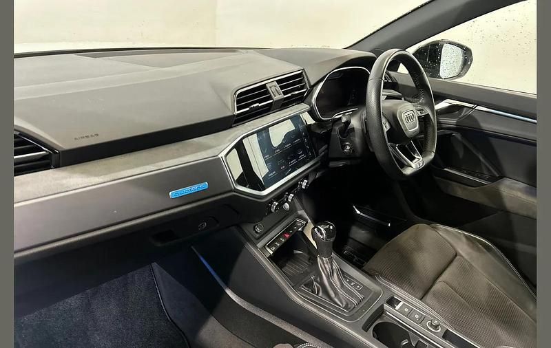 Used Audi RS Q3 Sport 400 HP (294 kW) 2019 White SUV