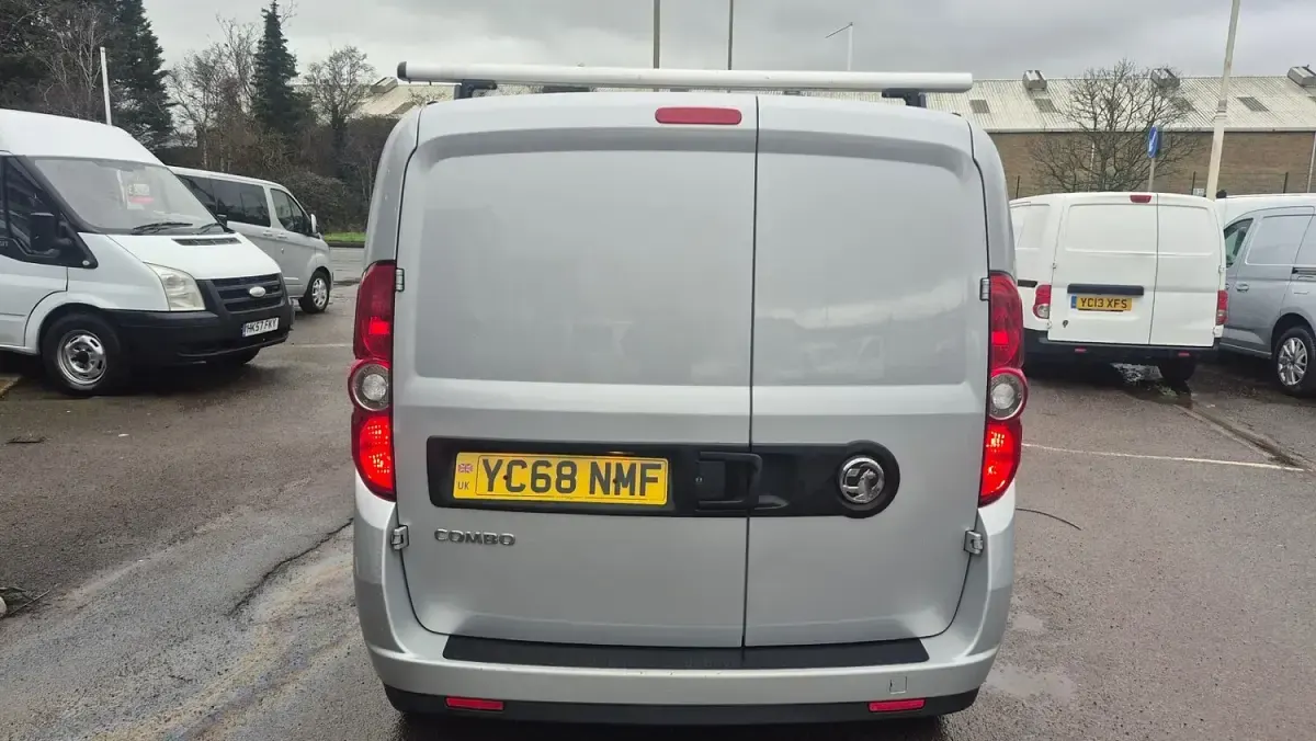Used Vauxhall Combo Sportive 2018 Silver MPV