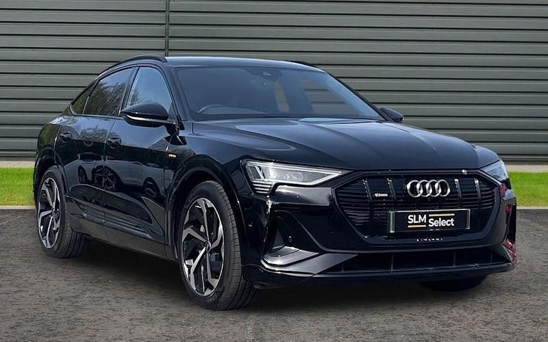 Begagnad Audi e-tron Sportback Black Edition 300 kW (408 HK) 2022 SUV