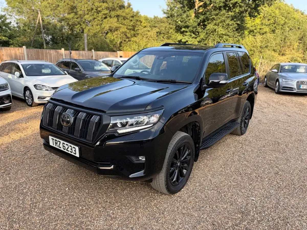 Used Toyota Land Cruiser 177 HP (130 kW) 2018 Black Estate