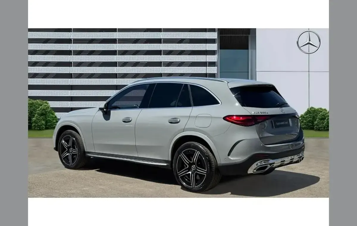 Used Mercedes GLC300 AMG line 308 HP (226 kW) 2025 Grey SUV
