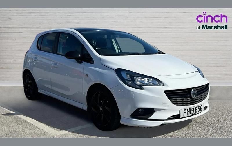 Used Vauxhall Corsa SRi 88 HP (64 kW) 2019 White Hatchback