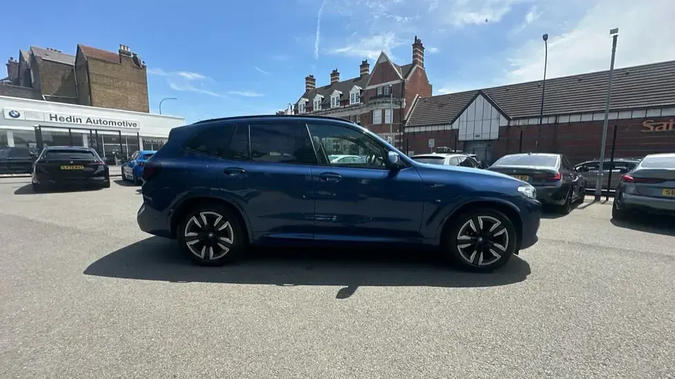 Used BMW iX3 M Sport 207 kW (282 HP) 2022 Blue SUV