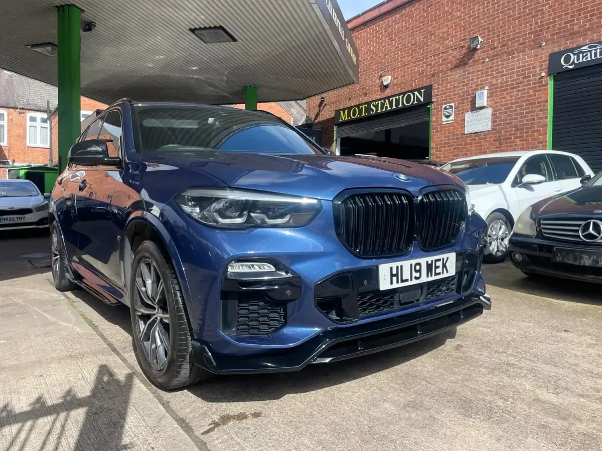 Begagnad BMW X5 M Sport 2019 Blå SUV