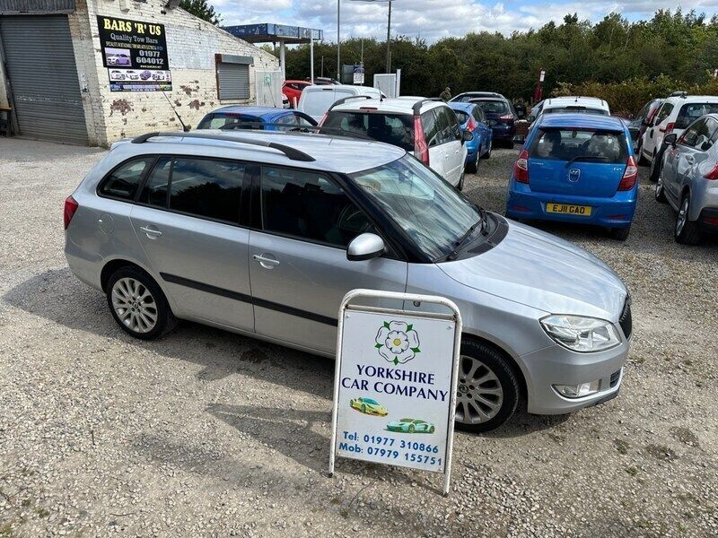 Silver Used 2010 Skoda Fabia Elegance Estate | £2,695 (Fair price) - Image 1/4