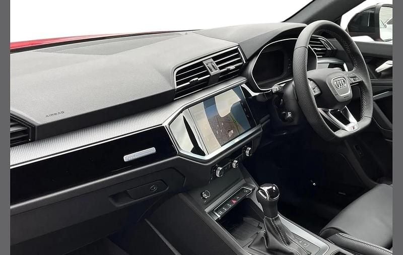 Used Audi Q3 Black Edition 148 HP (108 kW) 2025 Red SUV