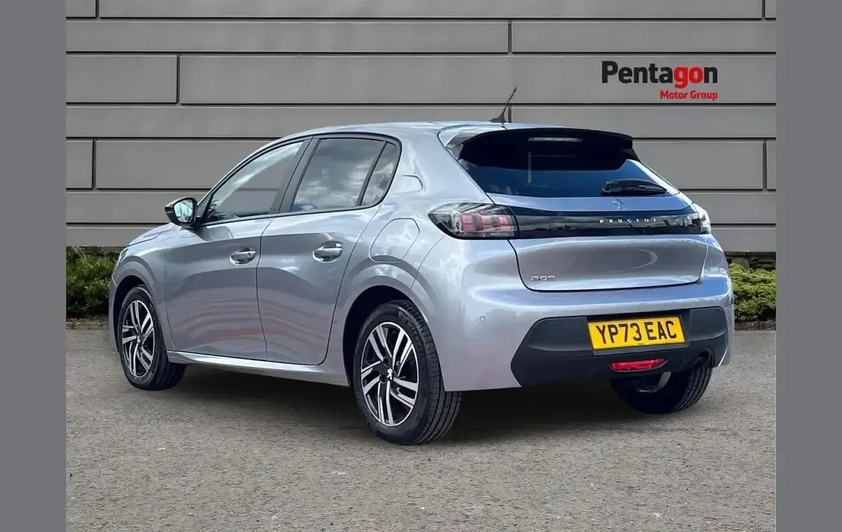 Used Peugeot 208 Active+ 73 HP (53 kW) 2023 Grey Hatchback