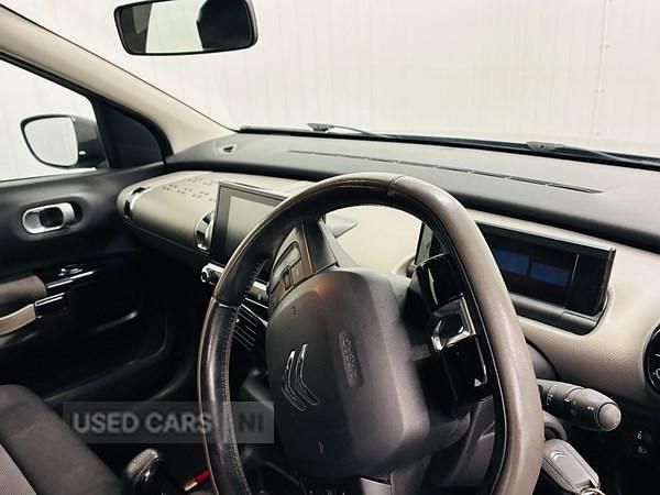 Used Citroën C4 Cactus Feel 2017 Mauve/purple Hatchback