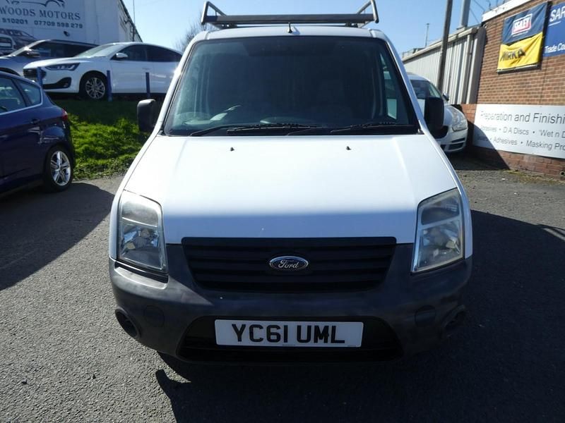 Used Ford Transit Connect 90 HP (66 kW) 2011 White MPV