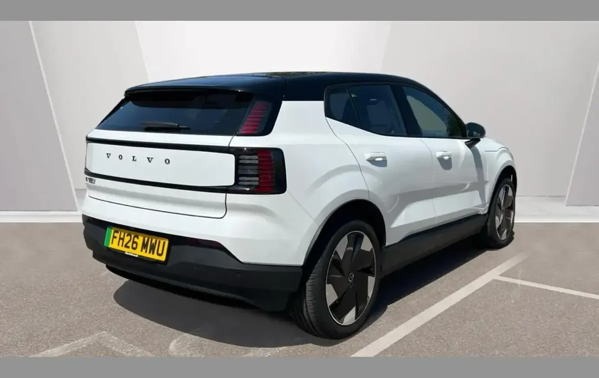 New Volvo EX30 Plus 196 kW (267 HP) 2026 White SUV
