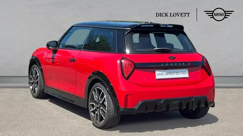 Used Mini Cooper S Hatch 201 HP (147 kW) 2024 Red Hatchback