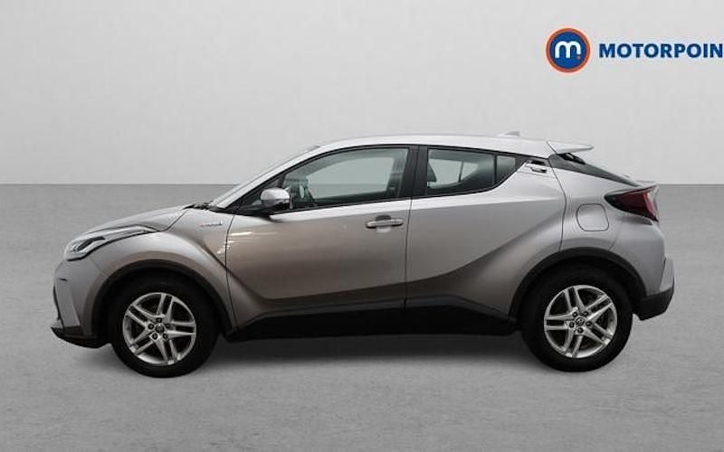 Used Toyota C-HR 122 HP (89 kW) 2023 SUV