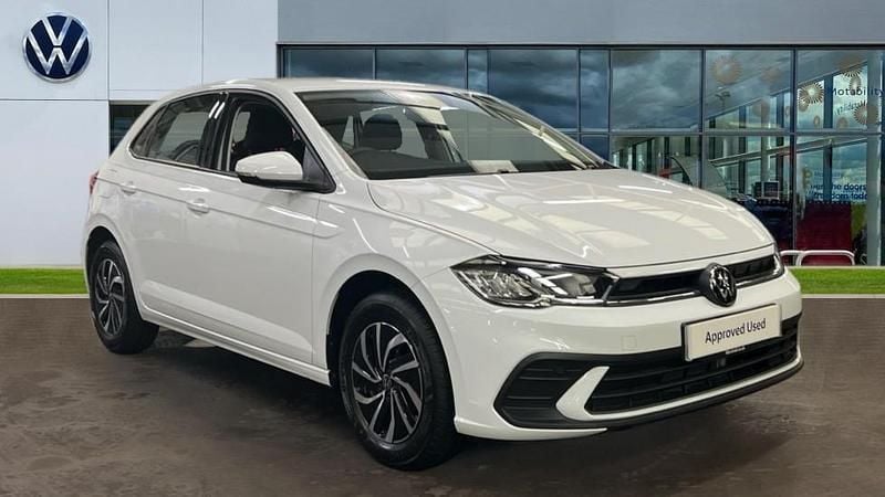 Pure white New 2025 VW Polo Life Hatchback | £19,833 (Super price) - Image 1/4