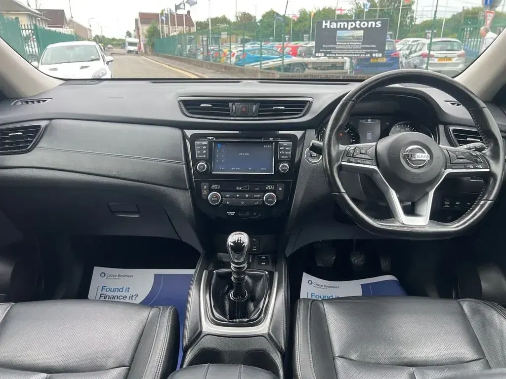 Used Nissan X-Trail Tekna 130 HP (95 kW) 2018 Black SUV