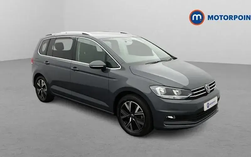 Used VW Touran SEL 150 HP (110 kW) 2025 MPV