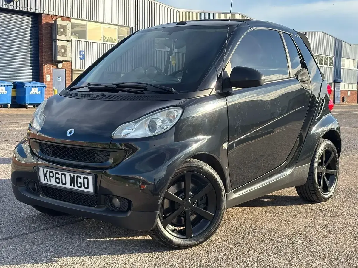 Used Smart ForTwo Cabrio Pulse 45 HP (33 kW) 2010 Black Cabriolet