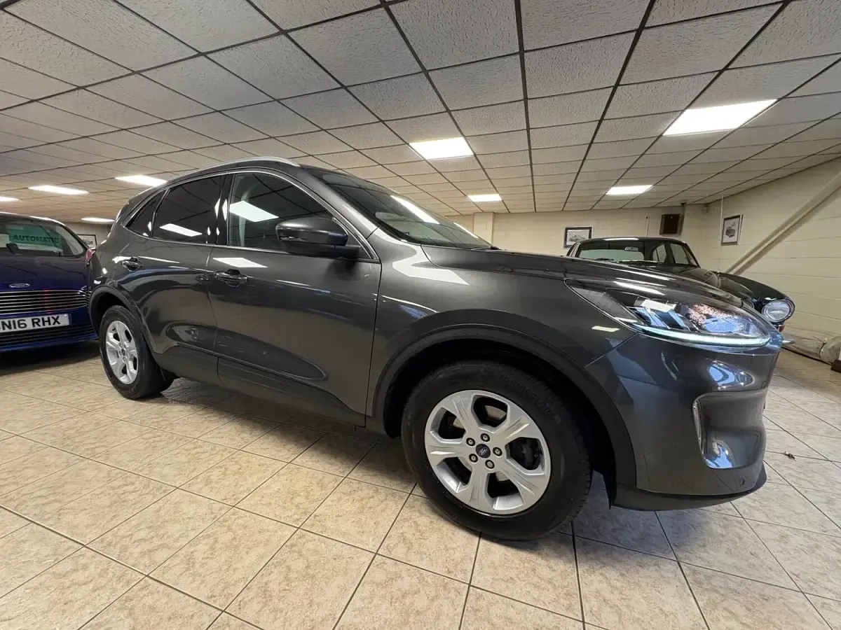 Used Ford Kuga Zetec 120 HP (88 kW) 2020 Grey SUV