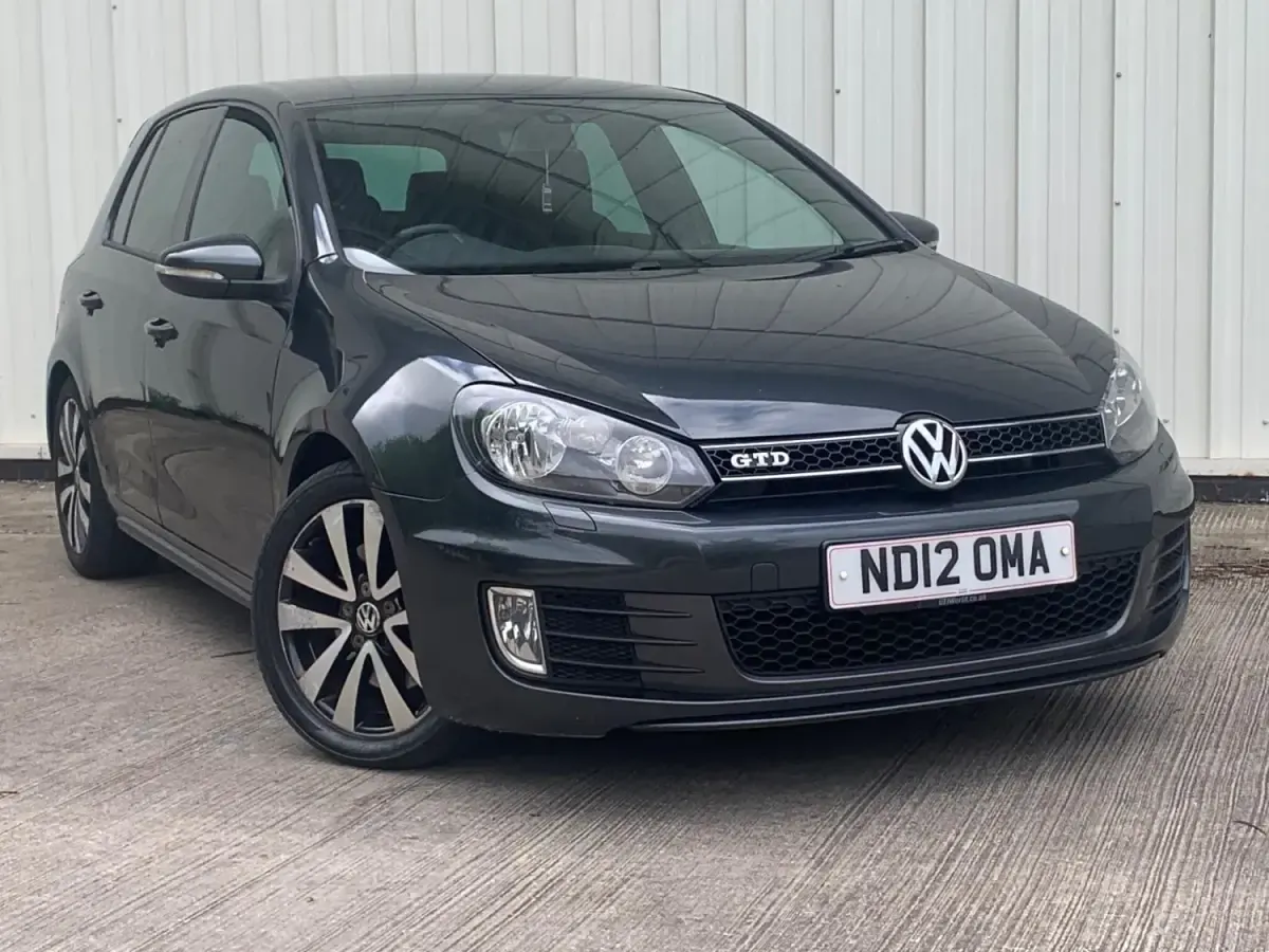 Usado VW Golf VII GTD 170 HP (125 kW) 2012 Cinzento Citadino