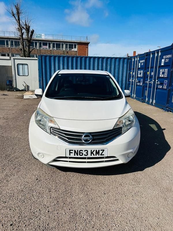 Used Nissan Note Acenta 2013 White Hatchback