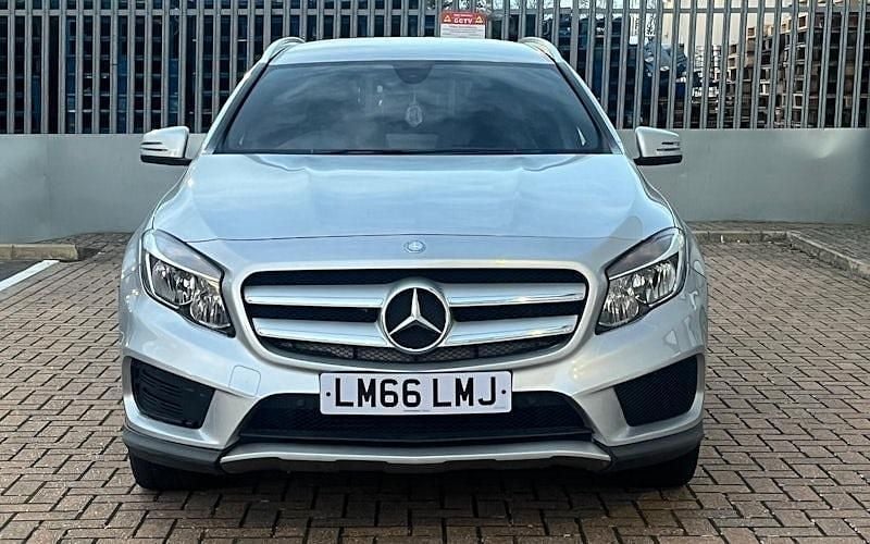 Silver Used 2016 Mercedes GLA200 AMG line SUV | £9,980 (Fair price) - Image 1/4