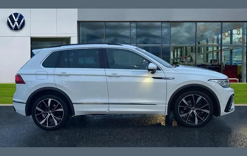 Used VW Tiguan R-line 150 HP (110 kW) 2023 White SUV