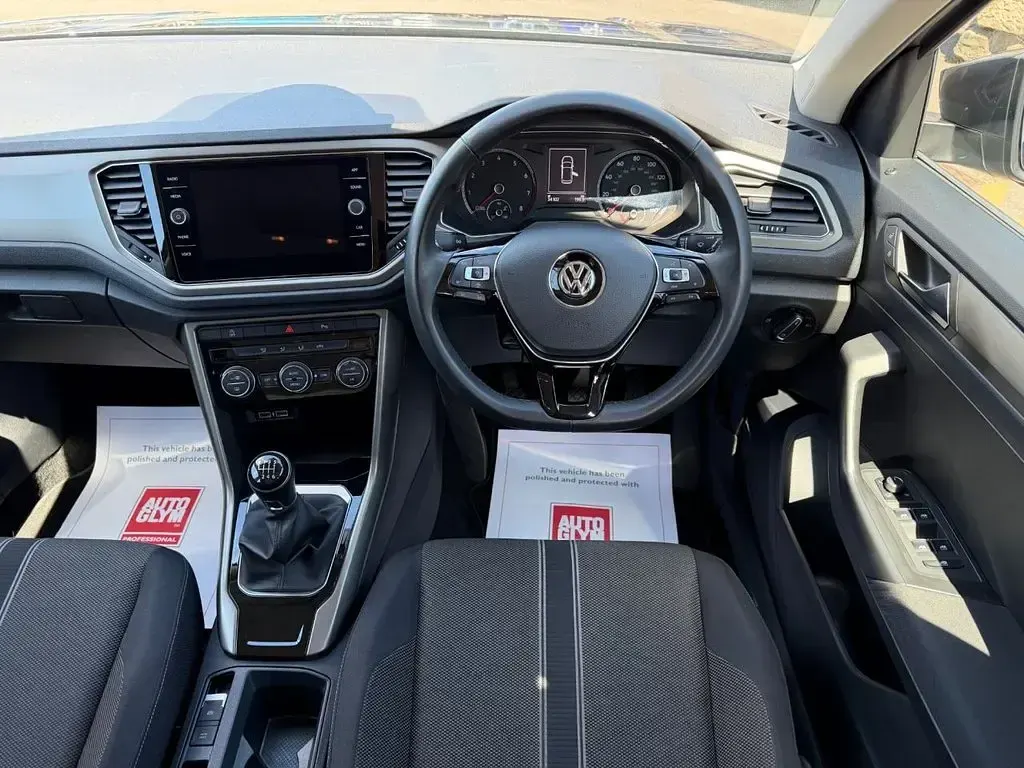 Used VW T-Roc SE 150 HP (110 kW) 2020 Grey SUV
