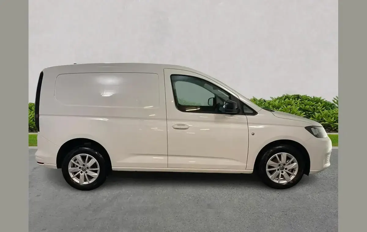 Used VW Caddy Pro 102 HP (75 kW) 2025 White MPV