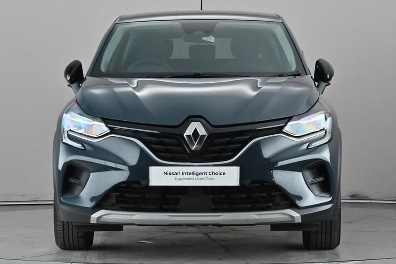 Used Renault Captur Iconic 90 HP (66 kW) 2022 Blue SUV