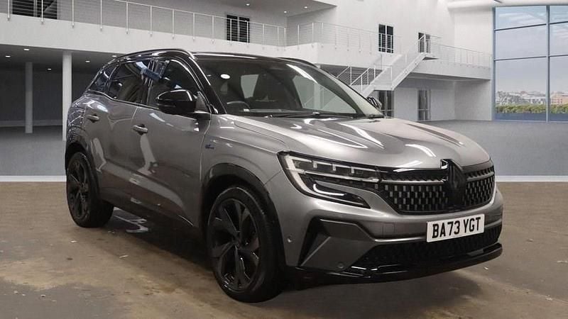 Grey Used 2023 Renault Austral Iconic Esprit Alpine SUV | £24,499 (Good price) - Image 1/4