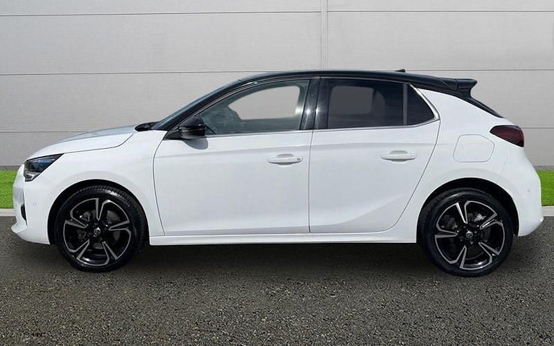 Used Vauxhall Corsa Ultimate 131 HP (96 kW) 2023 White Hatchback
